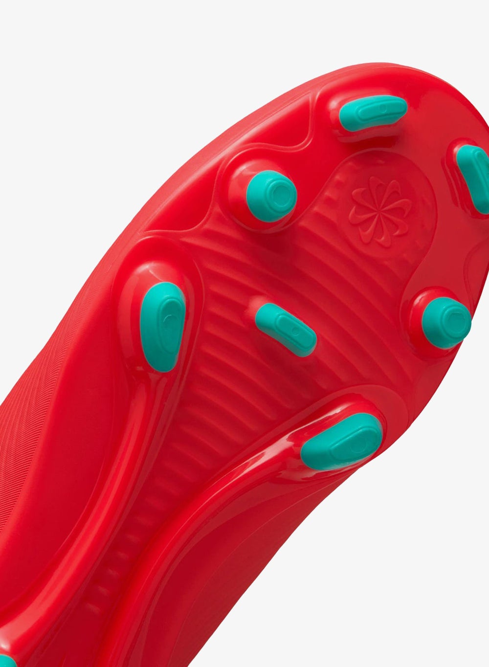 buy-nike-kids-mercurial-vapor-16-club-multi-ground-football-shoes_x7z