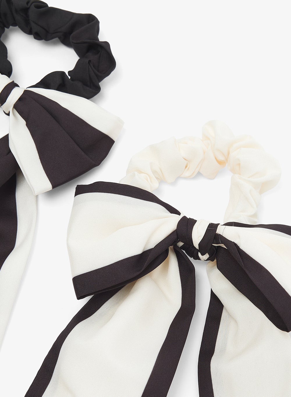 buy-ginger-2pk-satin-bow-scrunchie_p0z