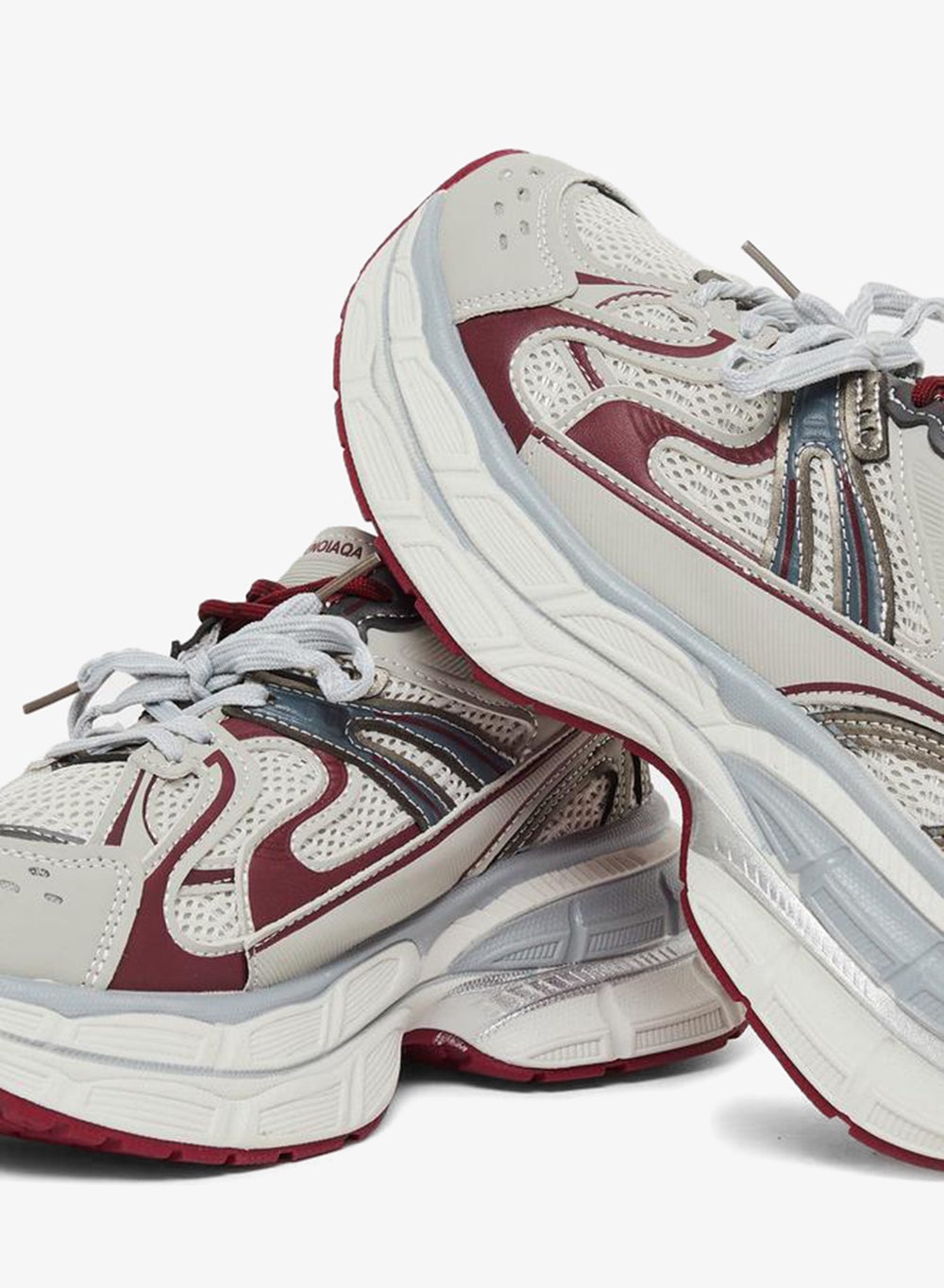 buy-styli-styli-women-textured-panel-sporty-sneakers_1m4