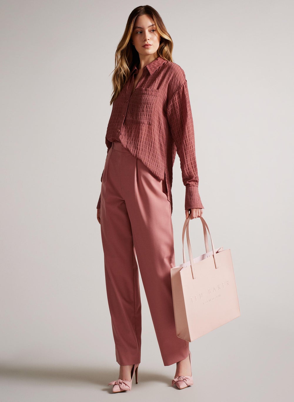 buy-ted-baker-soocon-large-crosshatch-icon-bag_27s