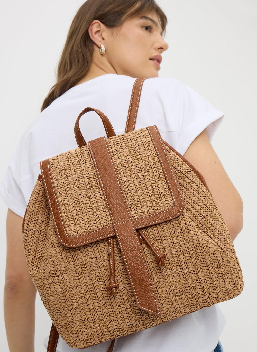 buy-matalan-natural-straw-backpack_uyk