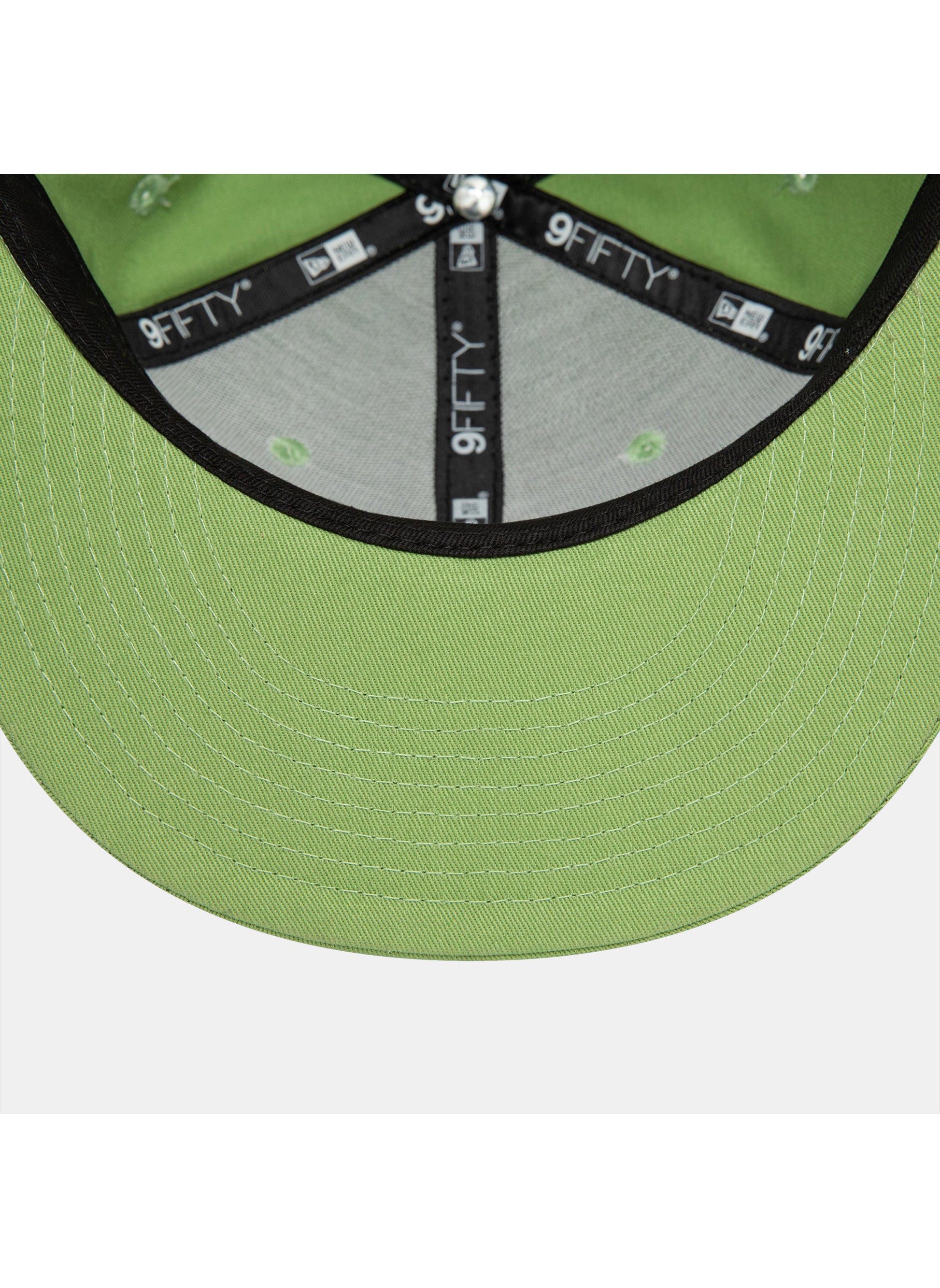 buy-new-era-men-s-mlb-new-york-yankees-league-essential-9fifty-cap_wig