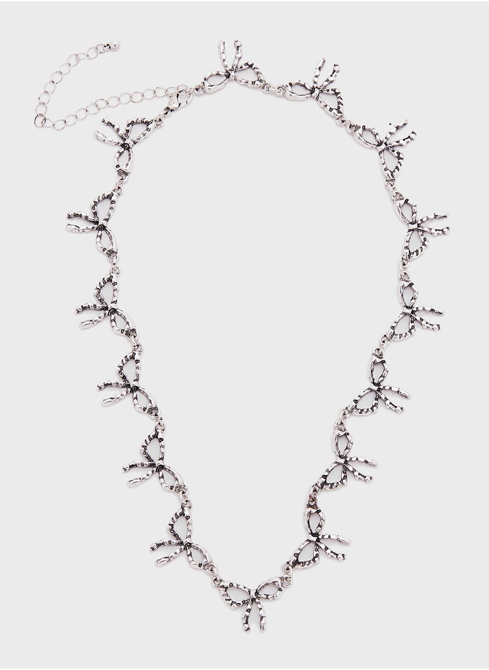 buy-ginger-bow-necklace-in-antique-finish_zen