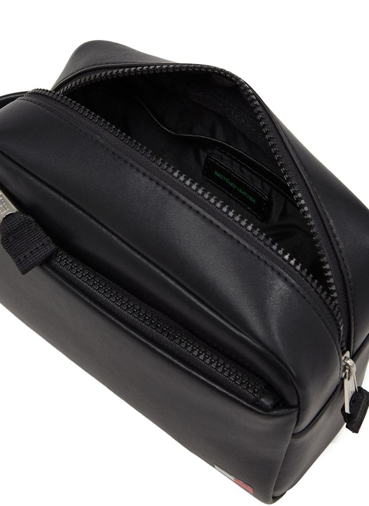 buy-tommy-jeans-heritage-leather-wash-bag_6h3