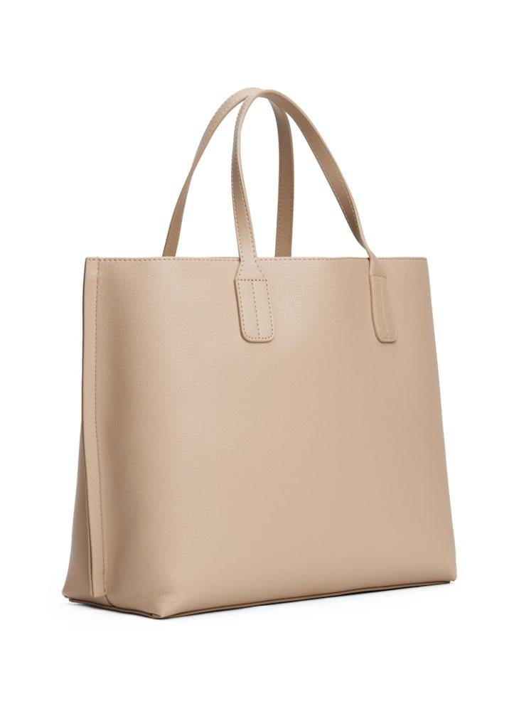 buy-tommy-hilfiger-logo-detail-top-handle-satchels_ty5