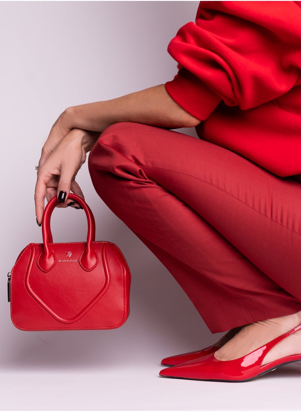 buy-veganologie-mini-gemma-handbag-in-red-made-from-1-3-bamboo-stems_j5n