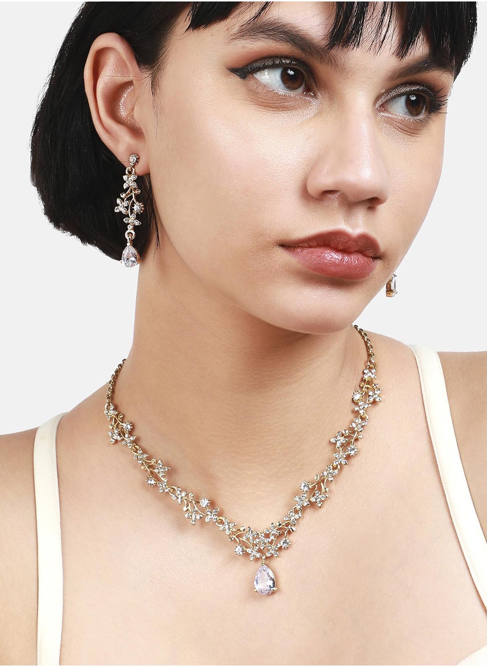 buy-sohi-glamorous-jewel-set_ka0