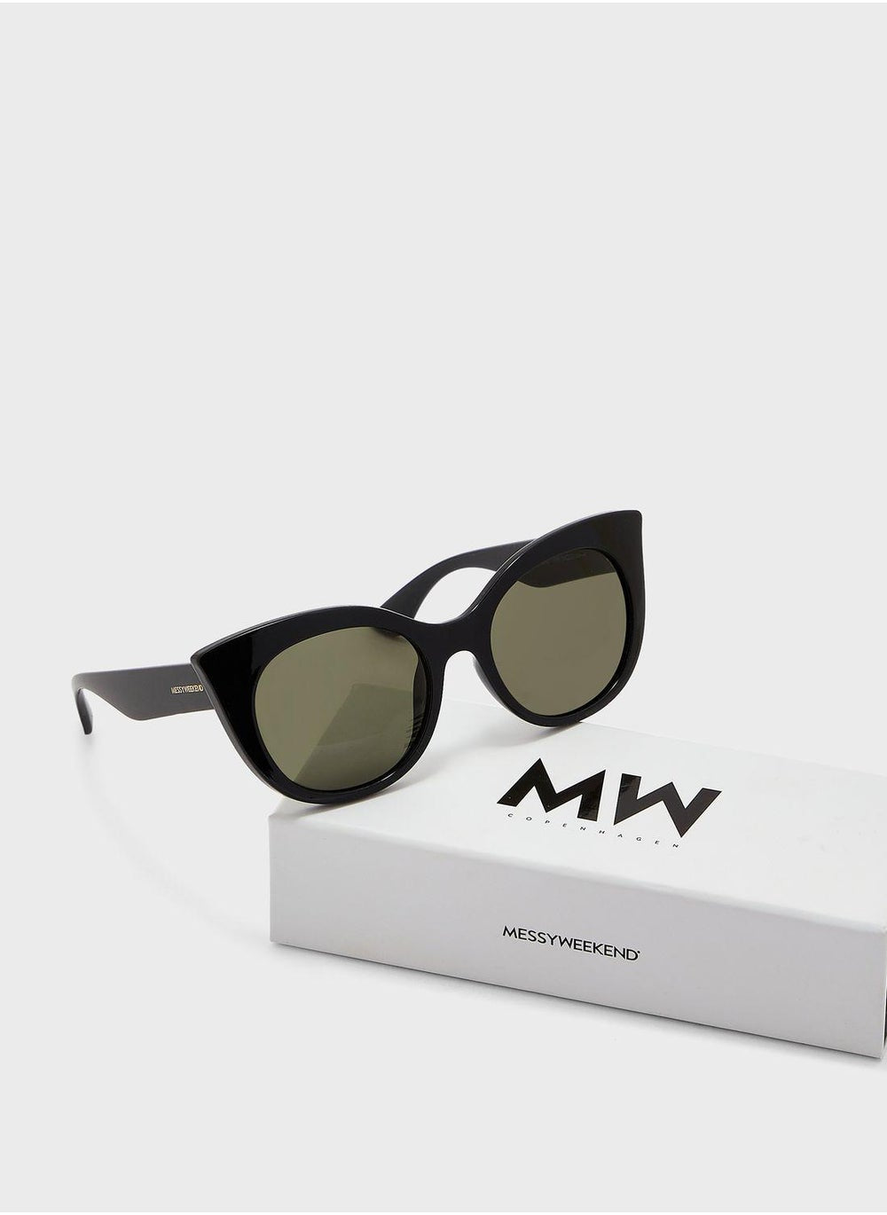 buy-messyweekend-thelma-shape-sunglasses_h2c