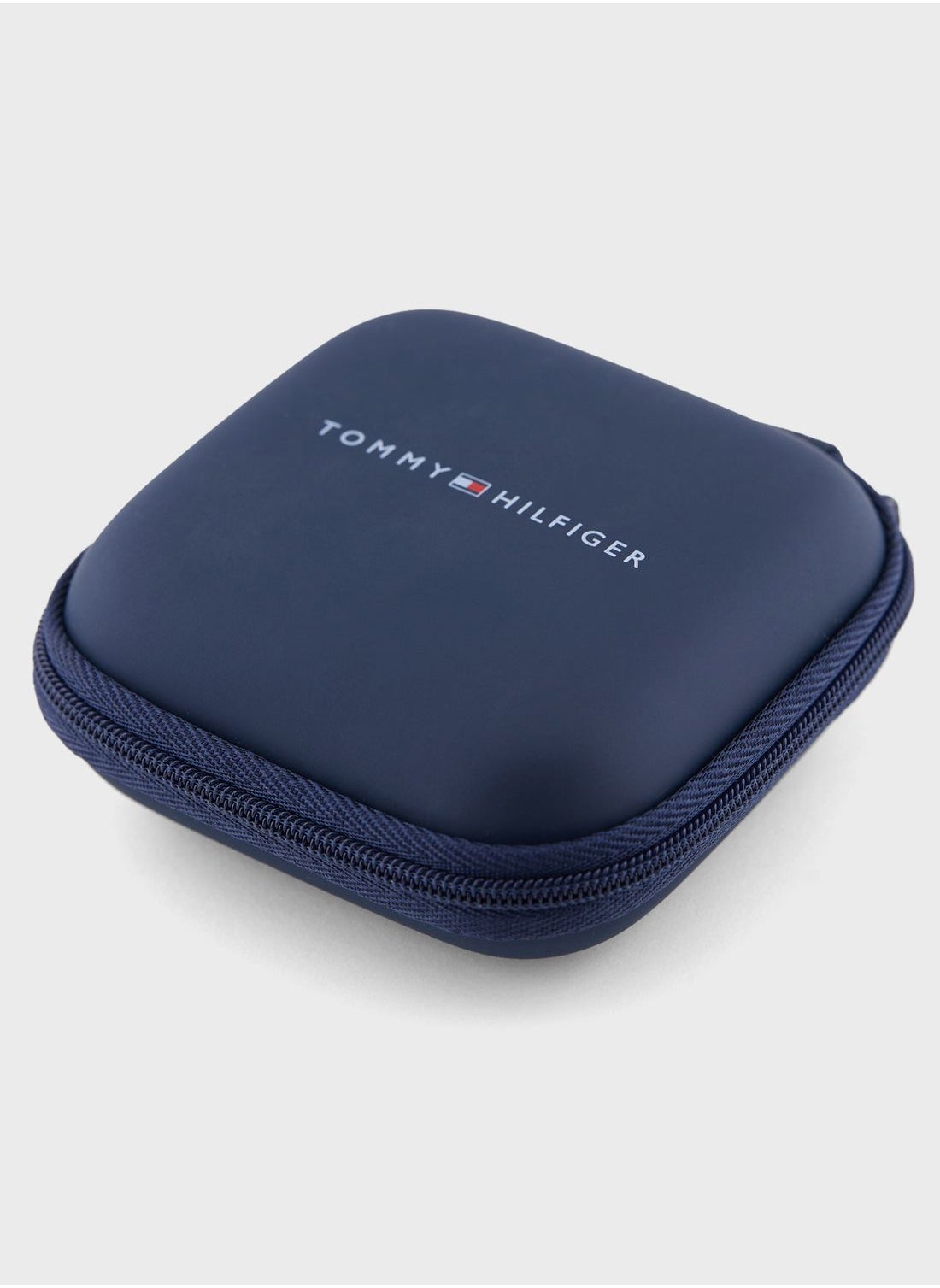 buy-tommy-hilfiger-flat-bracelet_a0v