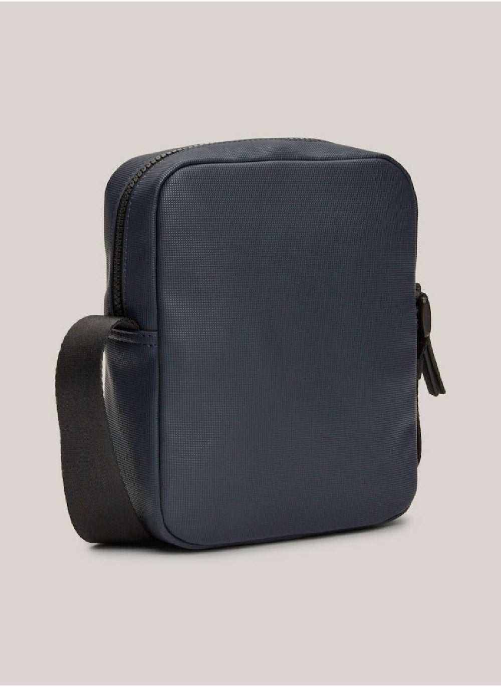 buy-tommy-hilfiger-essential-pique-small-reporter-bag_dof