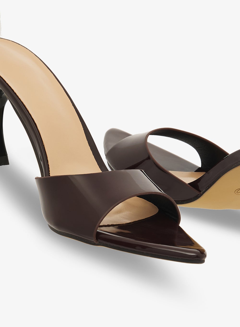 buy-ella-sculpted-heeled-sandal_wpu