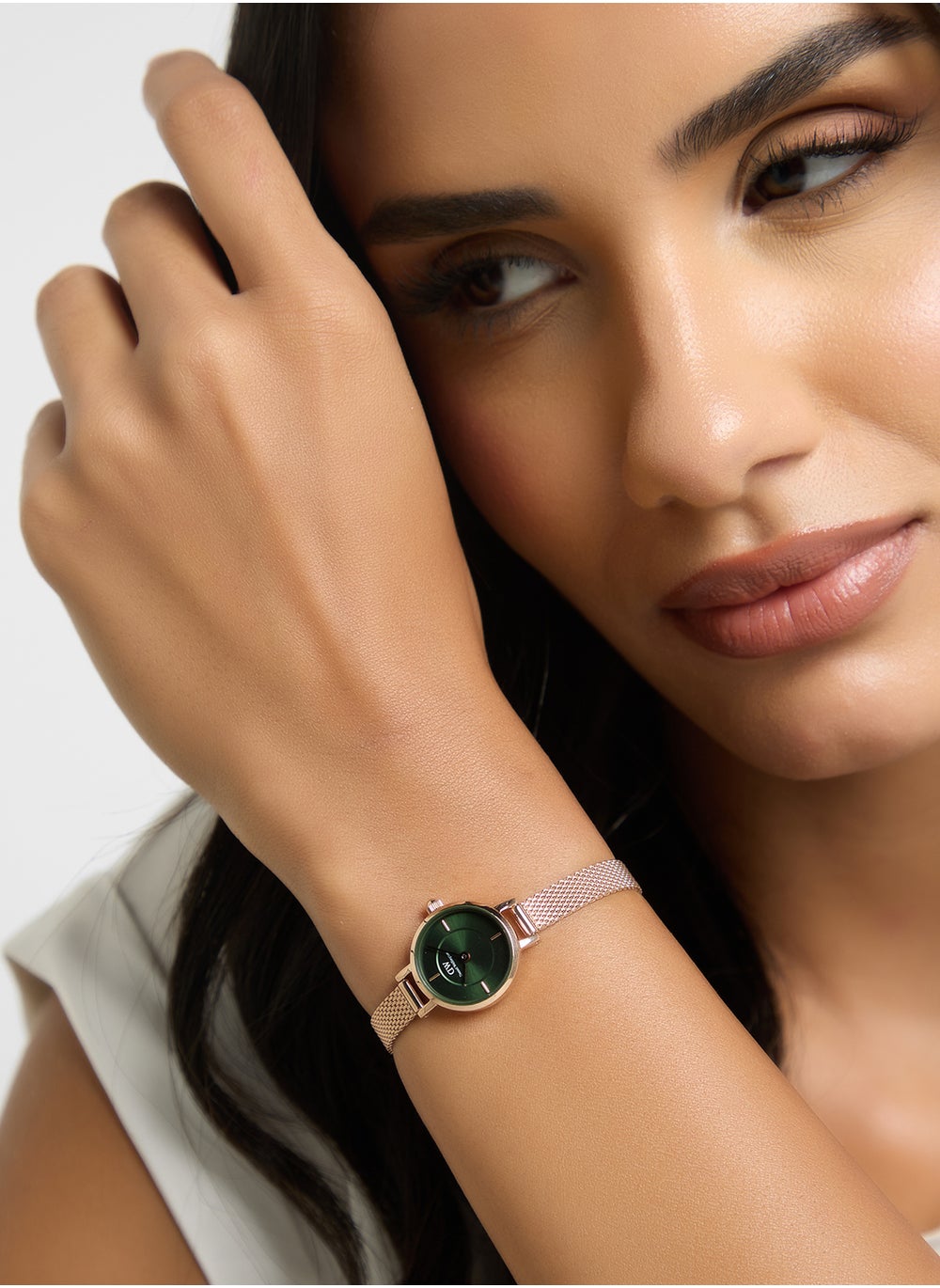 buy-daniel-wellington-petite-19mm-rose-gold-watch_9yr