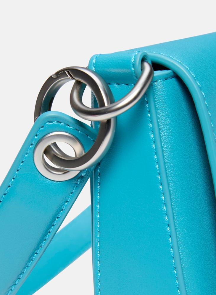 buy-calvin-klein-jeans-logo-detailed-shoulder-bag_eyc