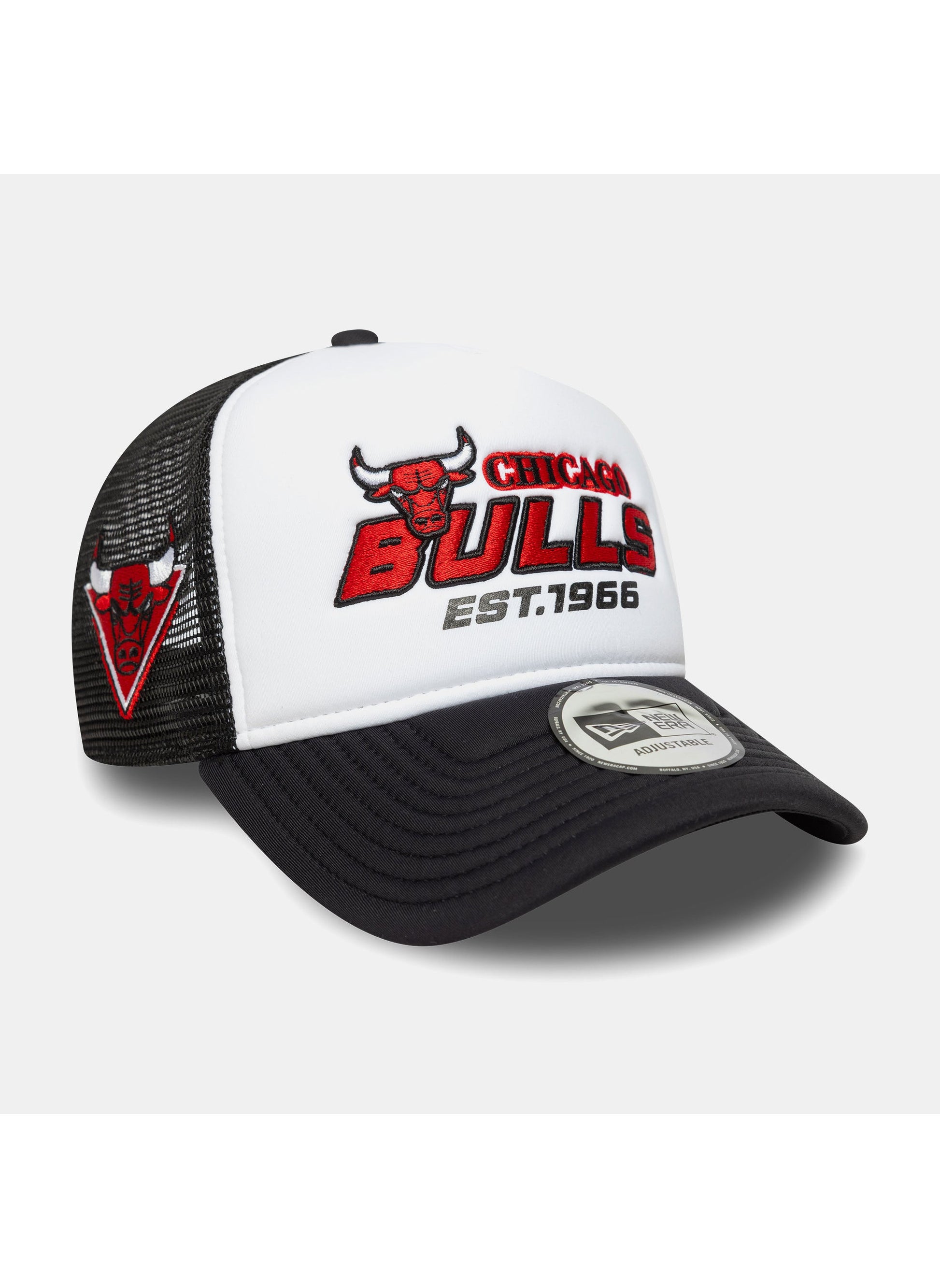 buy-new-era-men-s-nba-chicago-bulls-trucker-cap_lwv