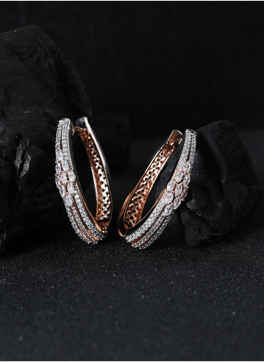 buy-priyaasi-american-diamond-hoop-earrings_hbc