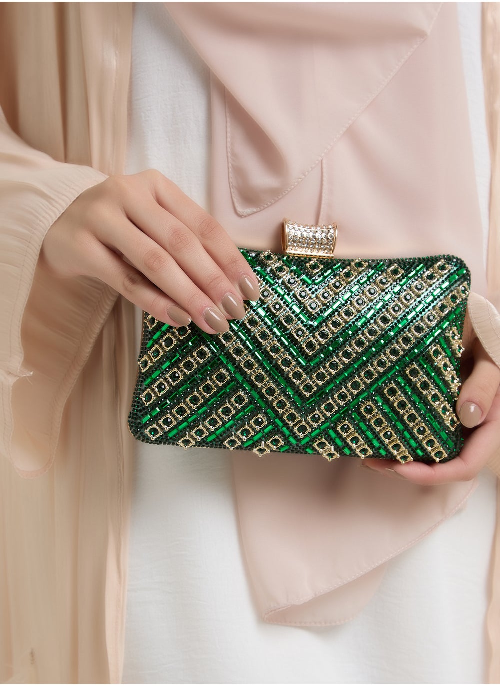 buy-khizana-embellished-clutch-bag_yei