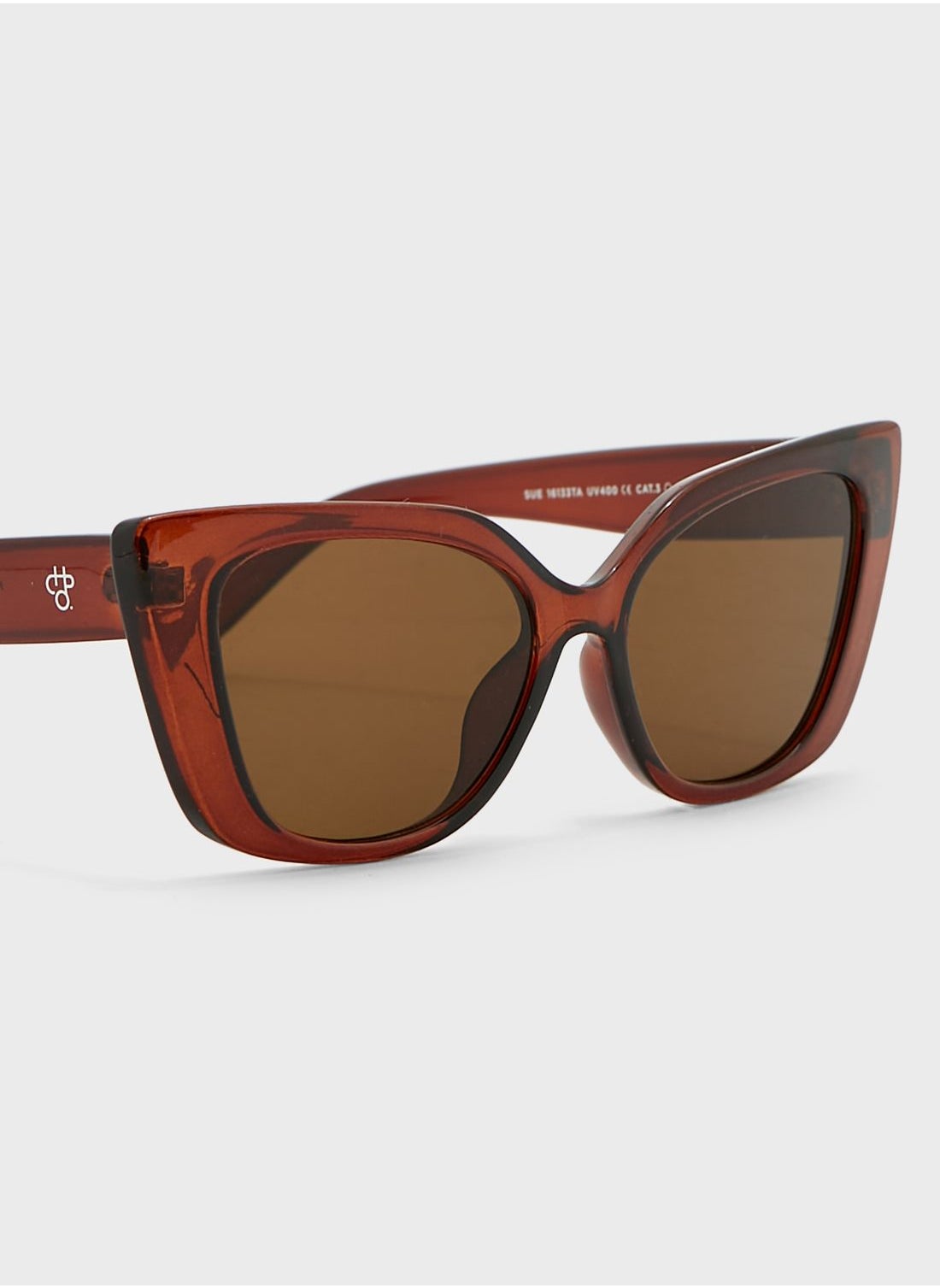 buy-chpo-sue-sustainable-sunglasses-made-of-100-recycled-materials_u5r