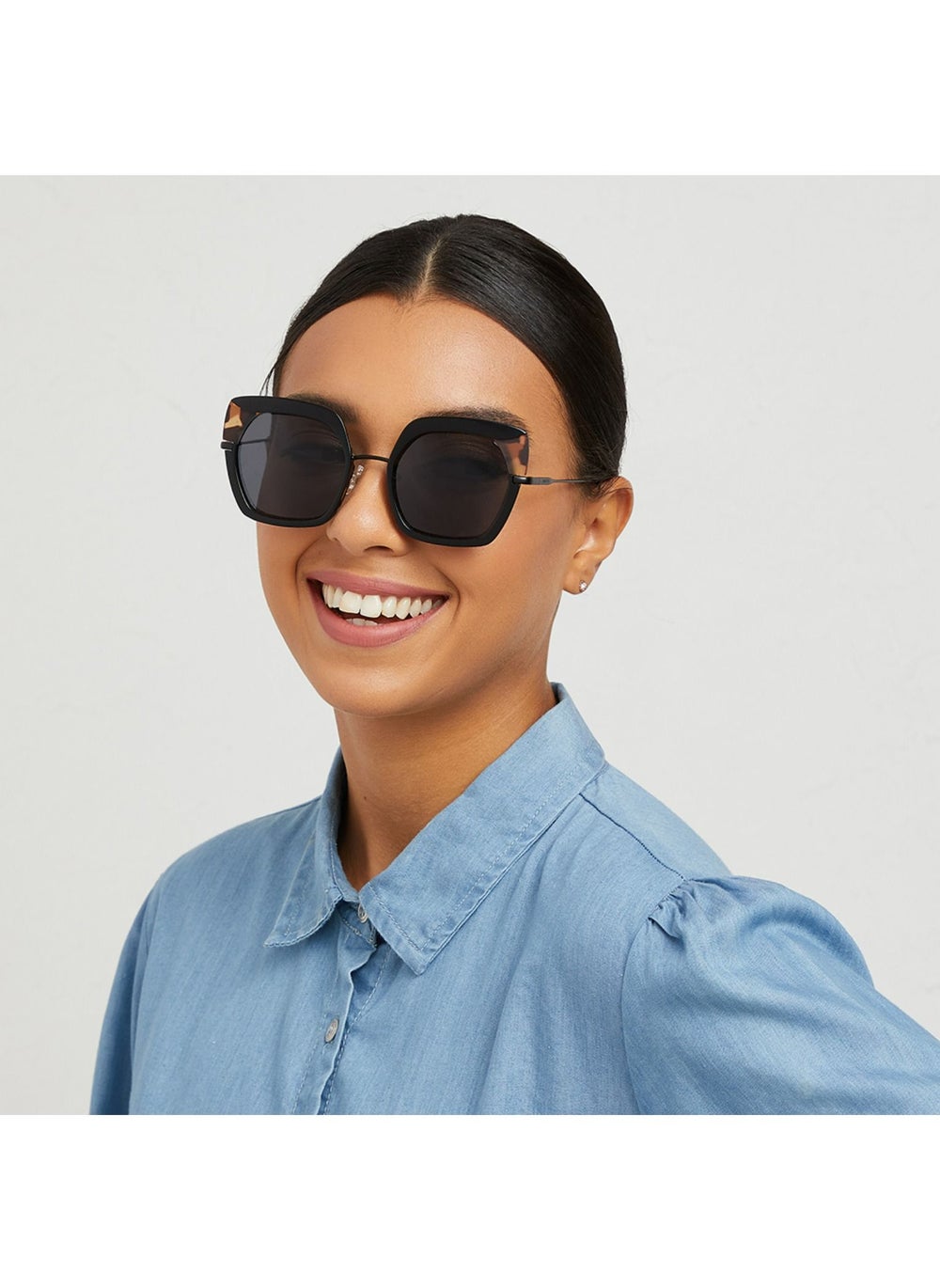 buy-30sundays-snazzy-women-gray-sunglasses-frame-material-metal-acetate-lens-color-gray-frame-color-black-full-rim_uqs