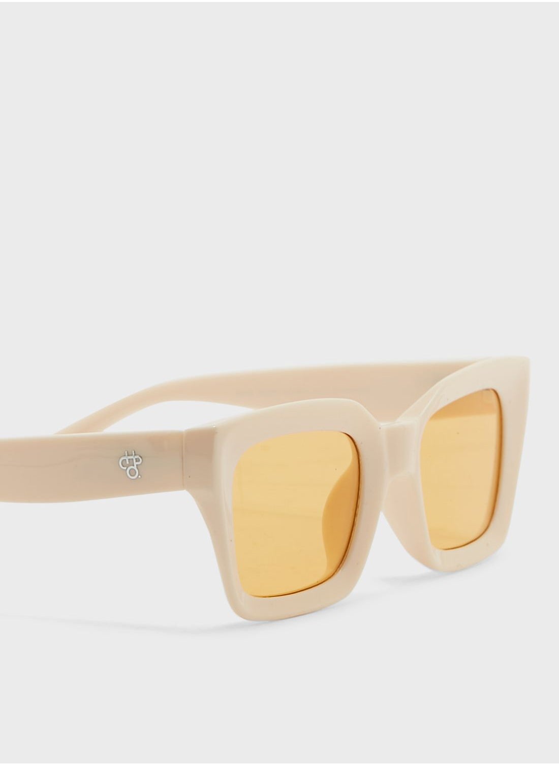 buy-chpo-anna-sustainable-sunglasses-made-of-100-recycled-materials_hzb