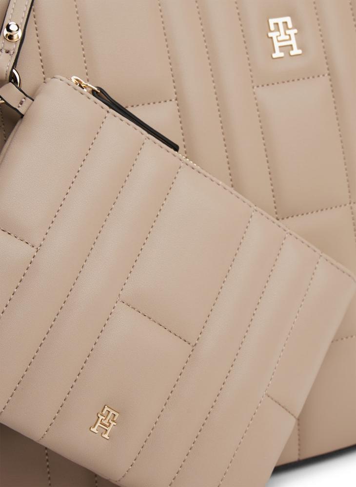 buy-tommy-hilfiger-logo-detailed-zip-through-tote_p4u