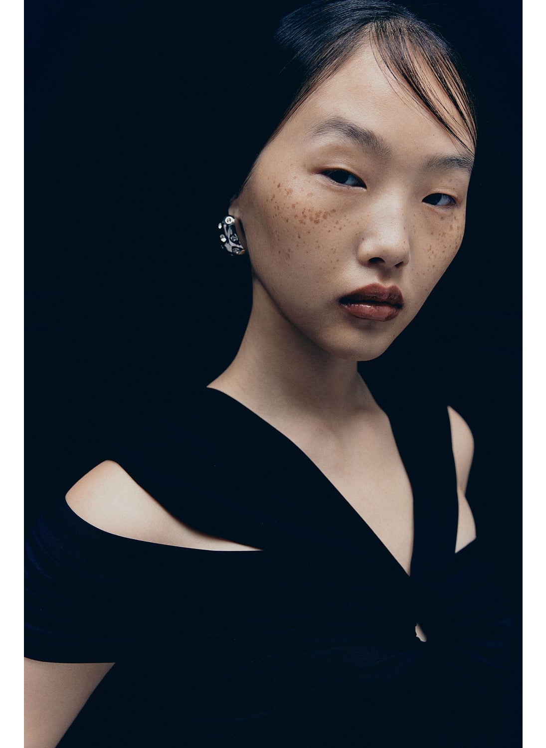 buy-h-m-rhinestone-embellished-earrings_bul