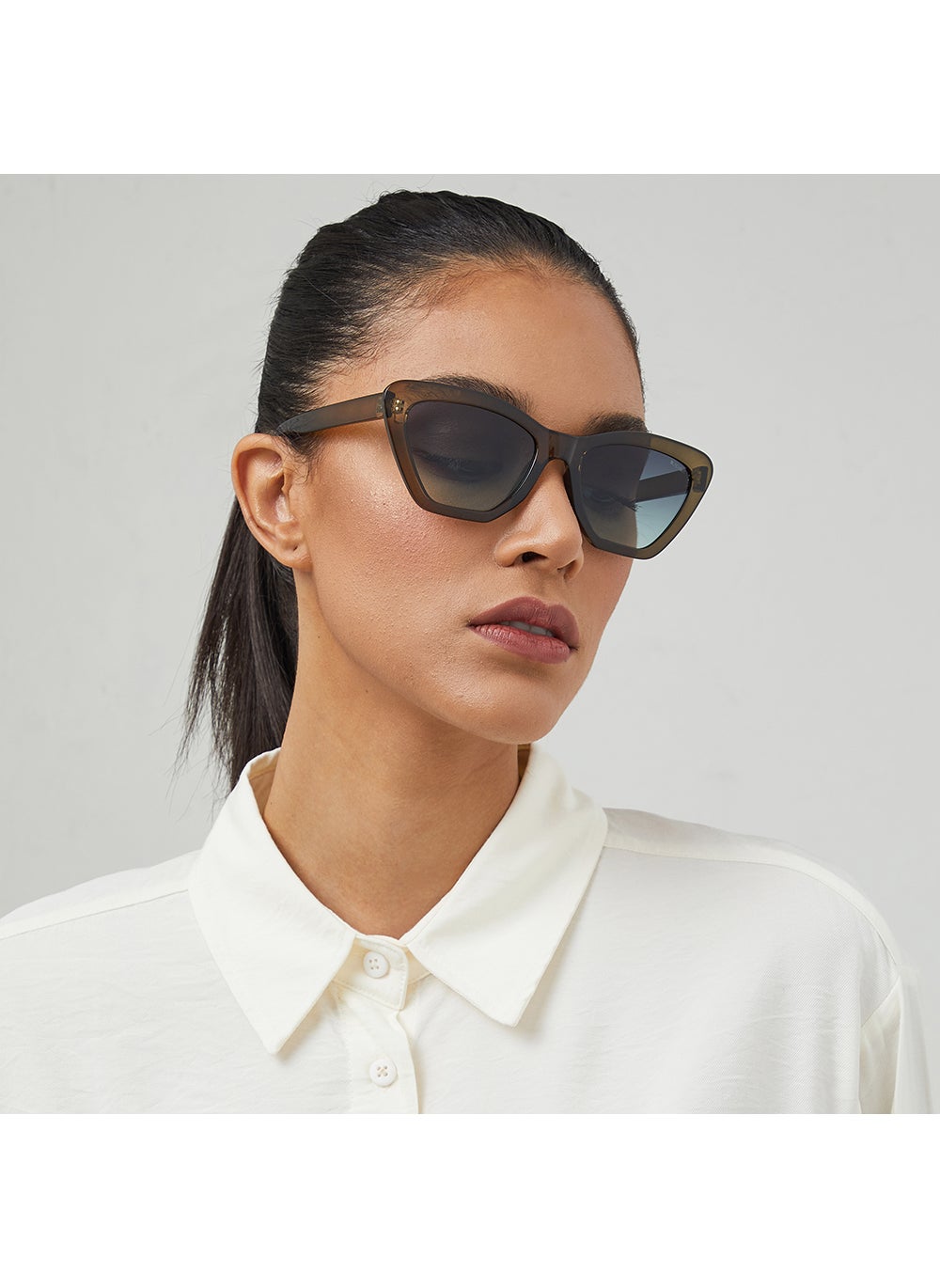 buy-blackout-blackout-hattie-cat-eye-full-rim-sunglasses_z6p