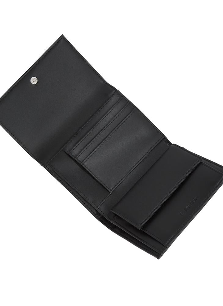 buy-calvin-klein-daily-medium-trifold-wallet_90o