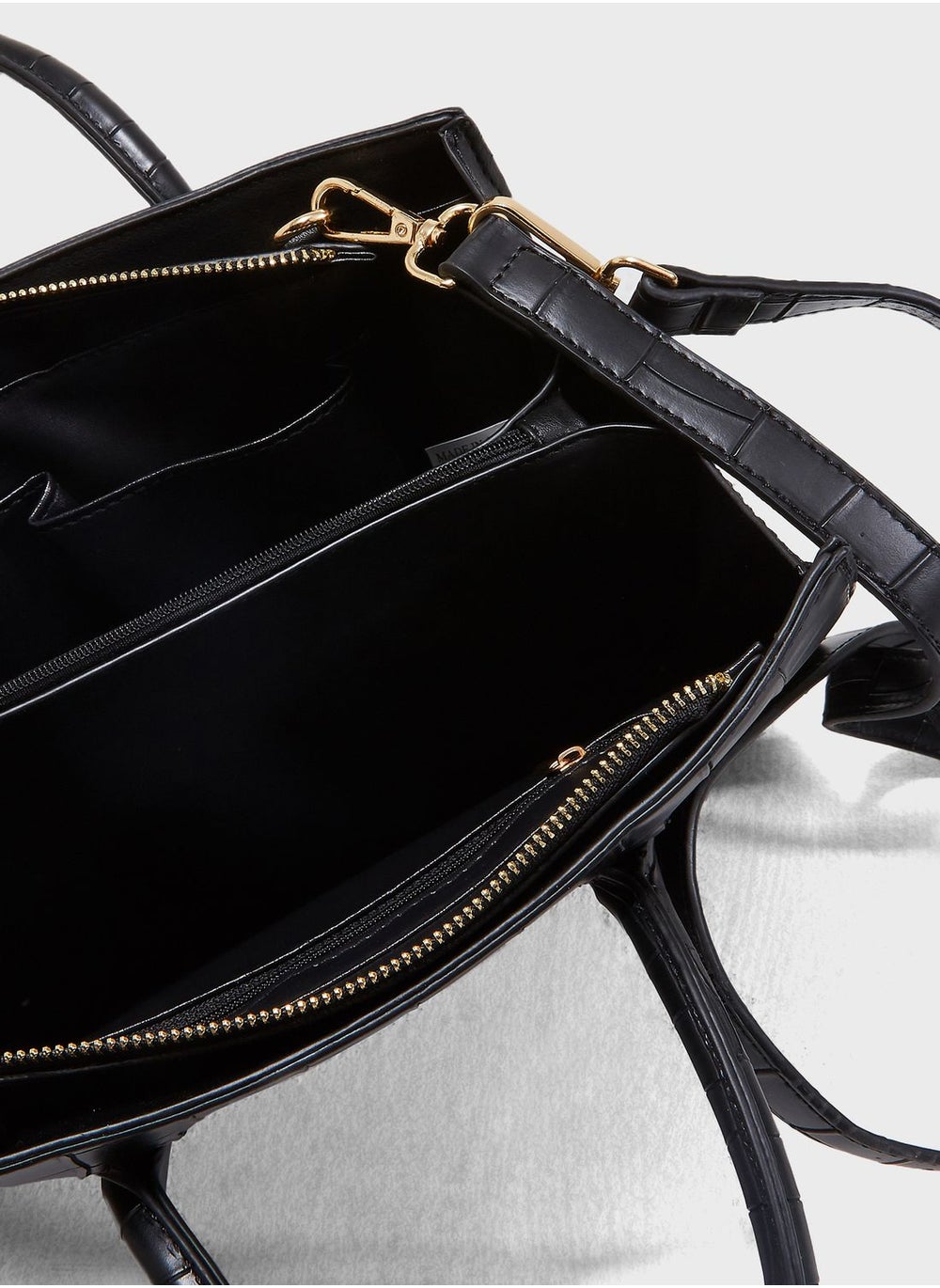 buy-ella-textured-tote_cxl