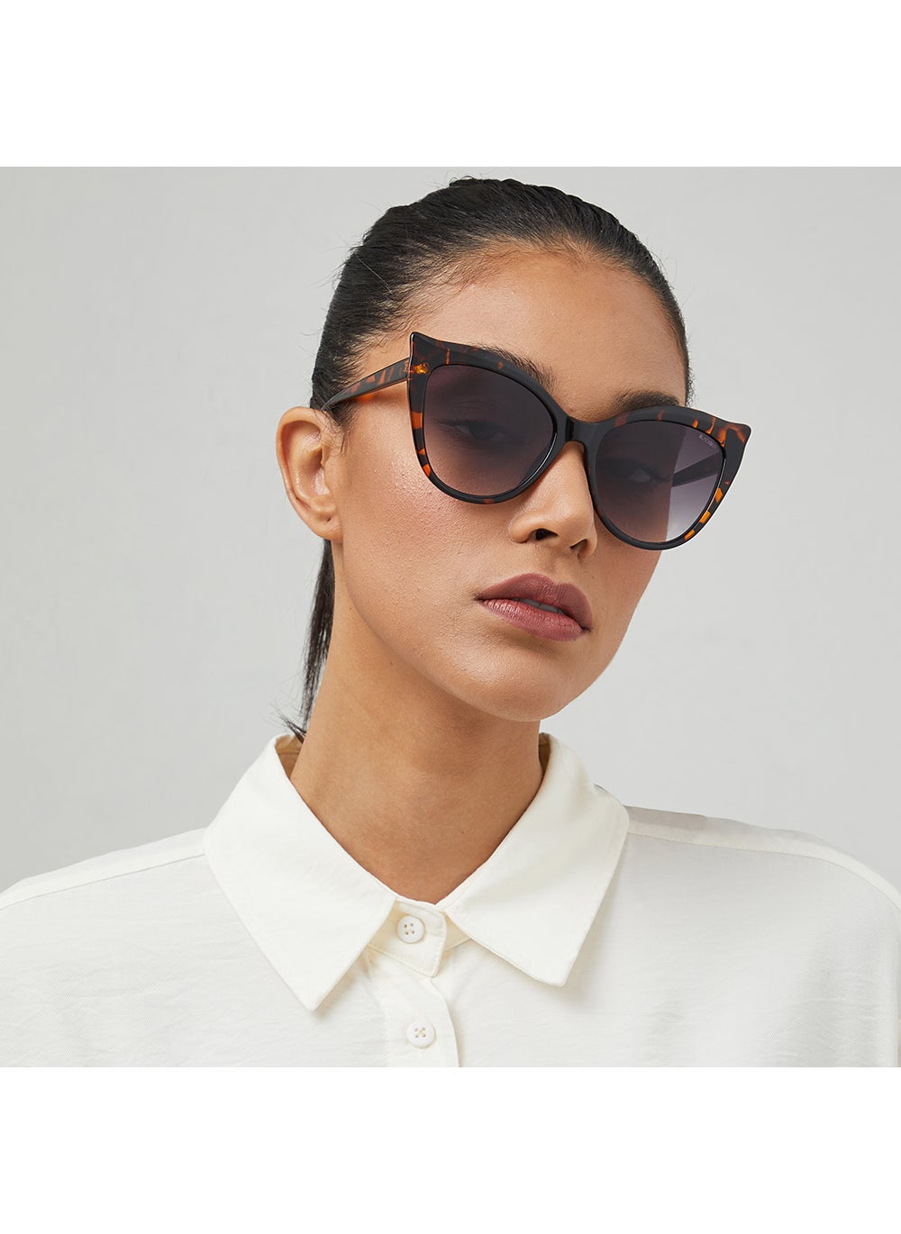 buy-blackout-blackout-ava-cat-eye-full-rim-sunglasses_o6c