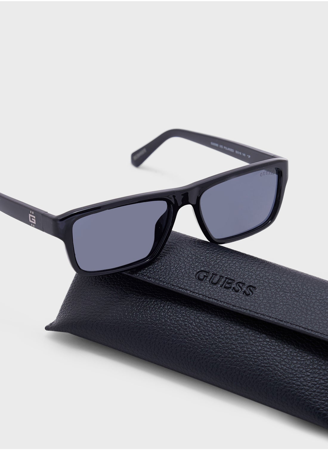 buy-guess-uv-protected-polarized-wayfarer-sunglasses_8y3
