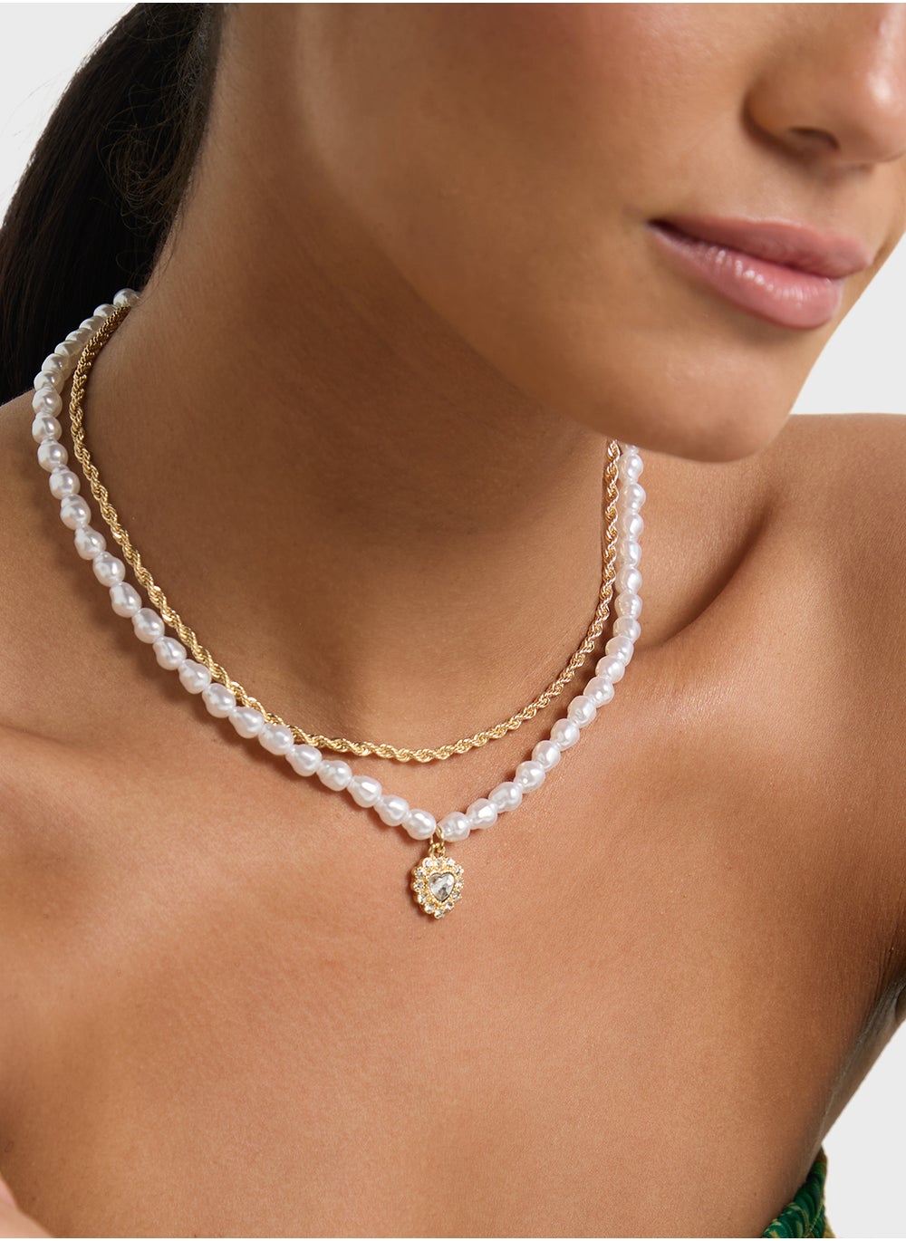 buy-ella-limited-edition-by-namshi-layered-pearl-pendant-necklace_0rk