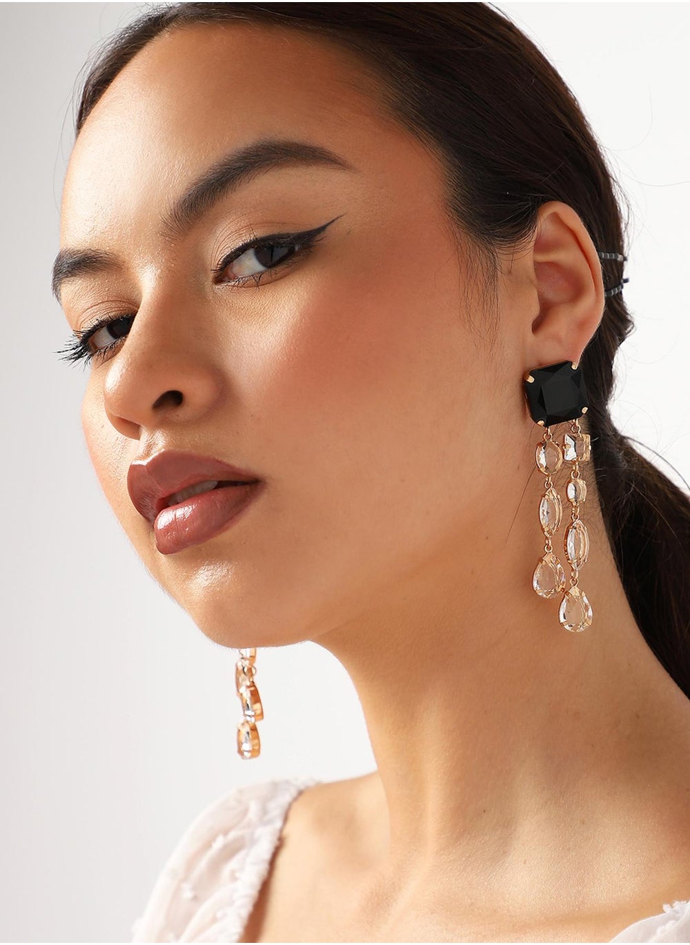 buy-sohi-green-stone-contemporary-drop-earrings_ywn