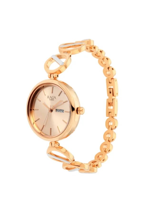 buy-titan-titan-raga-viva-quartz-analog-with-day-and-date-women-watch-rose-gold-dial-with-two-toned-colour-metal-strap_rix