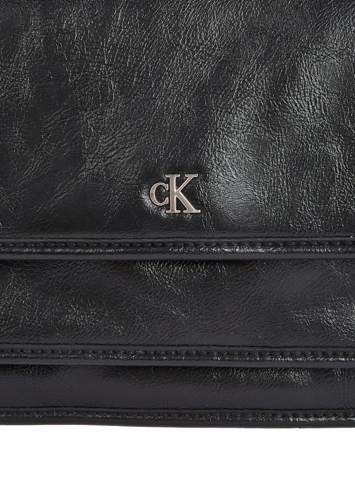 buy-calvin-klein-jeans-flap-chain-bag_zdm