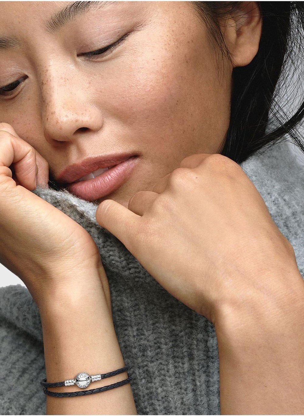 buy-pandora-pandora-moments-double-black-leather-bracelet_ltn