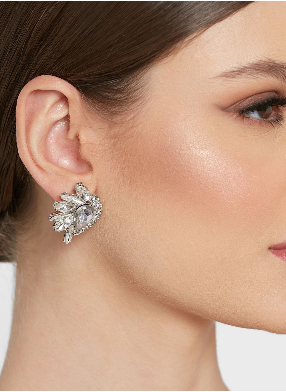 buy-ella-limited-edition-by-namshi-chunky-embellished-stud_6ws