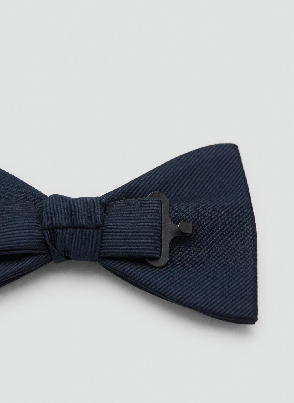 buy-mango-man-bow-tie-basica_gcf