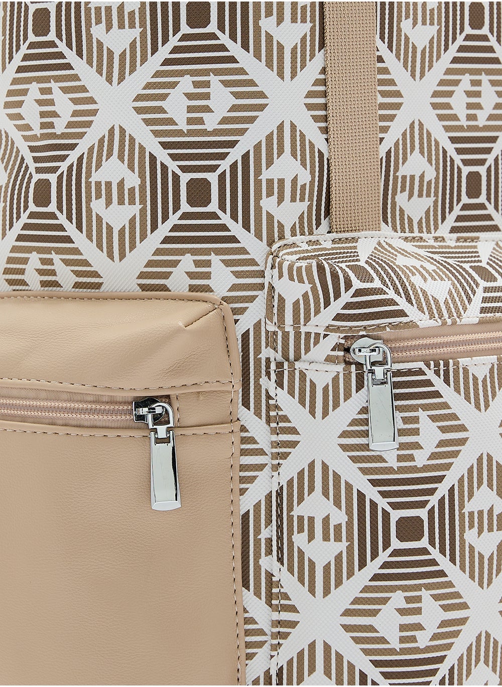 buy-seventy-five-printed-casual-backpack_t57