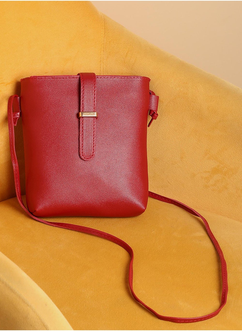 buy-haute-sauce-daisy-maroon-cross-body-bag_um3