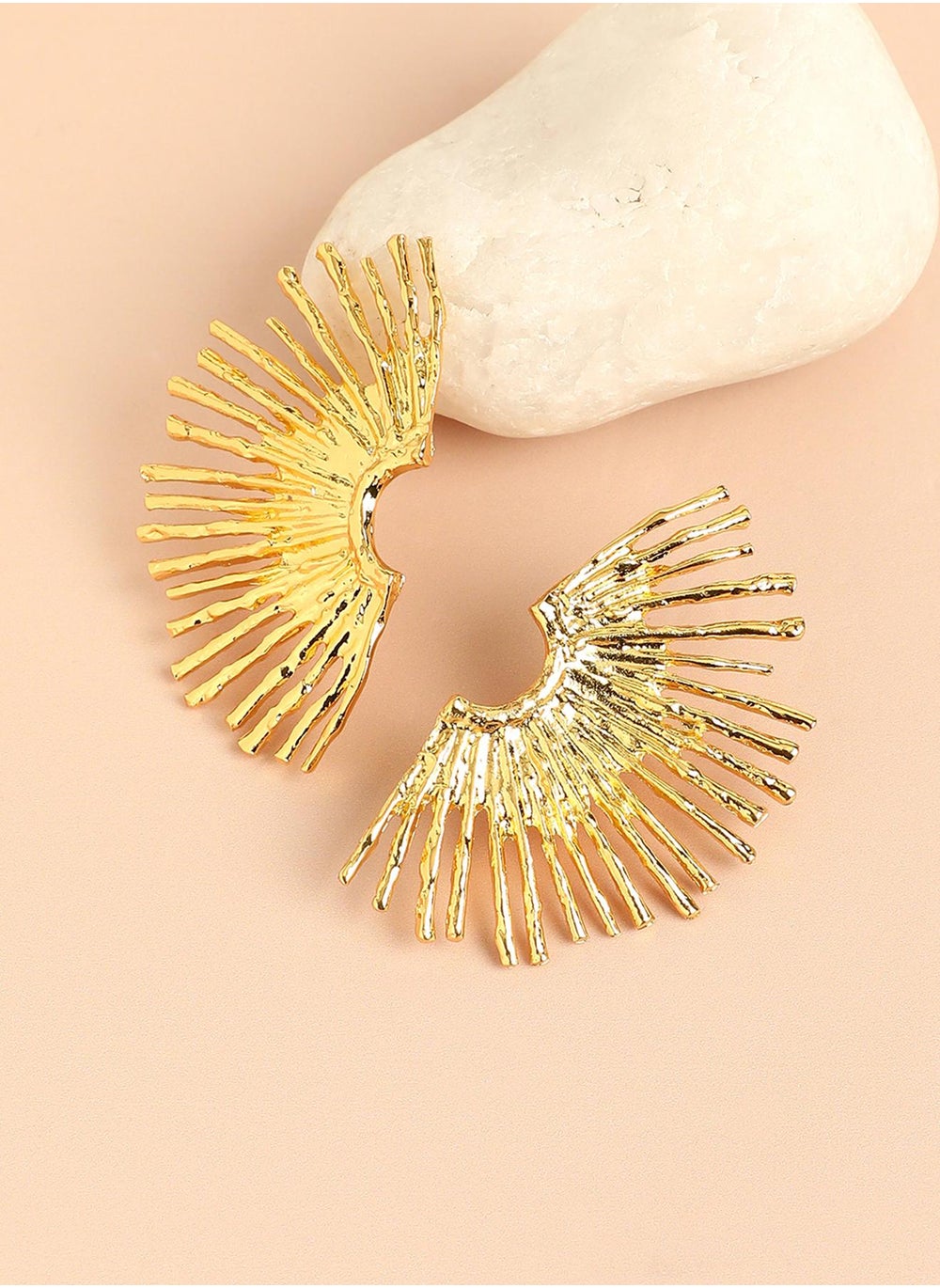 buy-sohi-western-stud-earrings_609