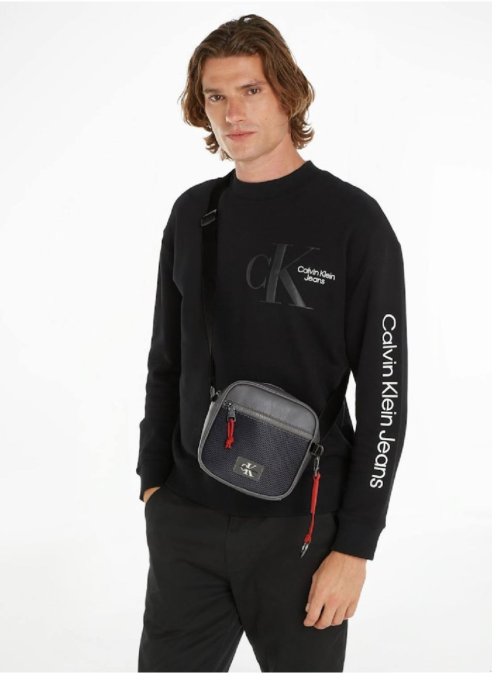 buy-calvin-klein-jeans-square-crossbody-bag_izv