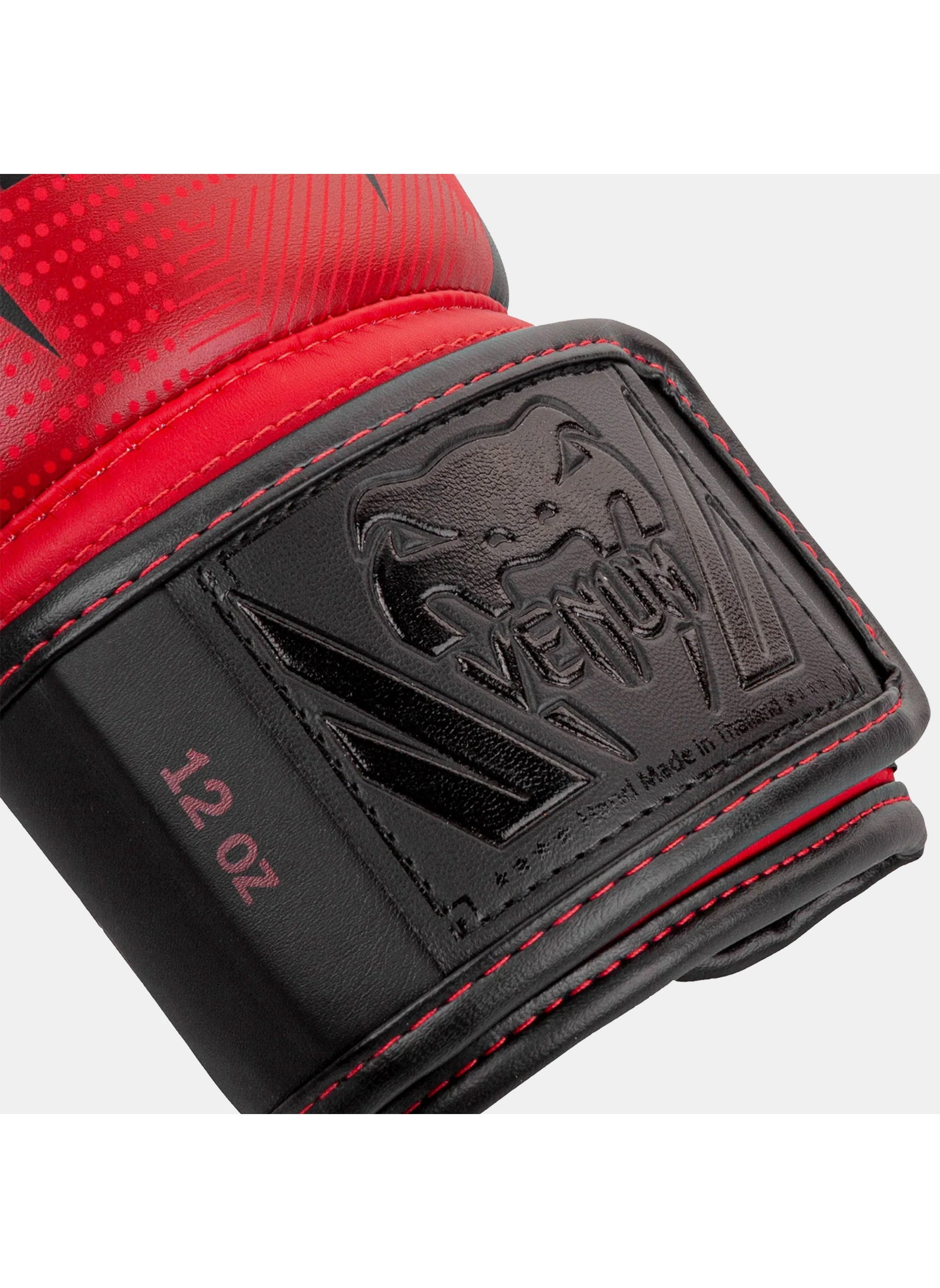 buy-venum-elite-boxing-gloves_q51