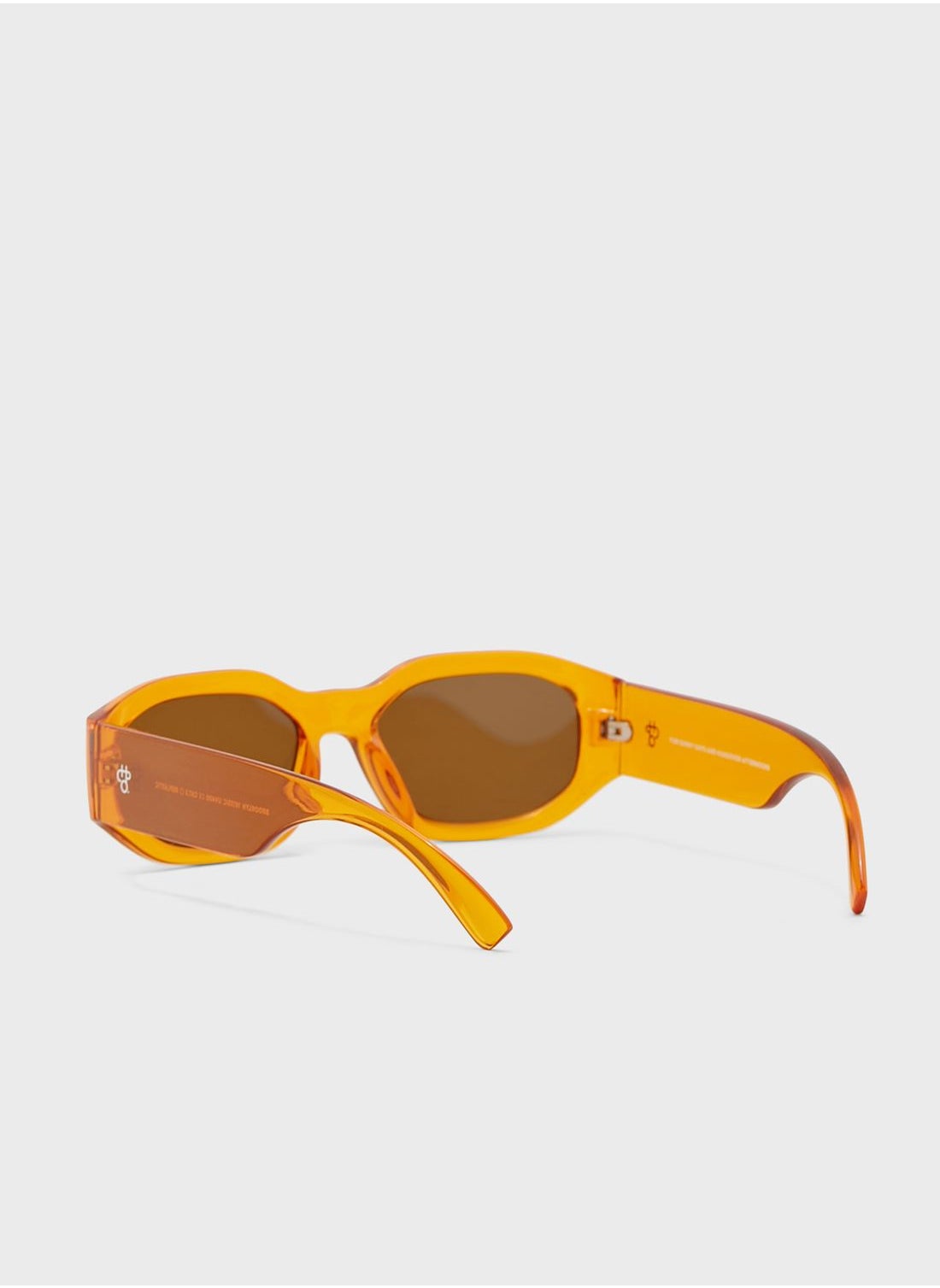 buy-chpo-brooklyn-sustainable-sunglasses-made-of-100-recycled-materials_mfx