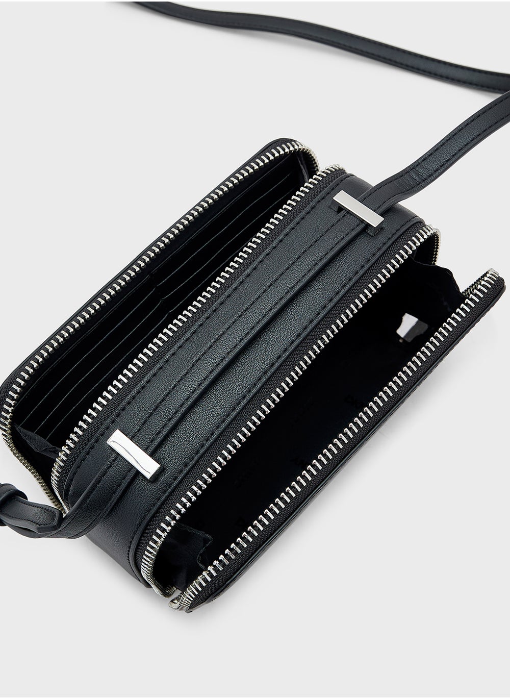 buy-dkny-carter-zip-over-wallet_7x4