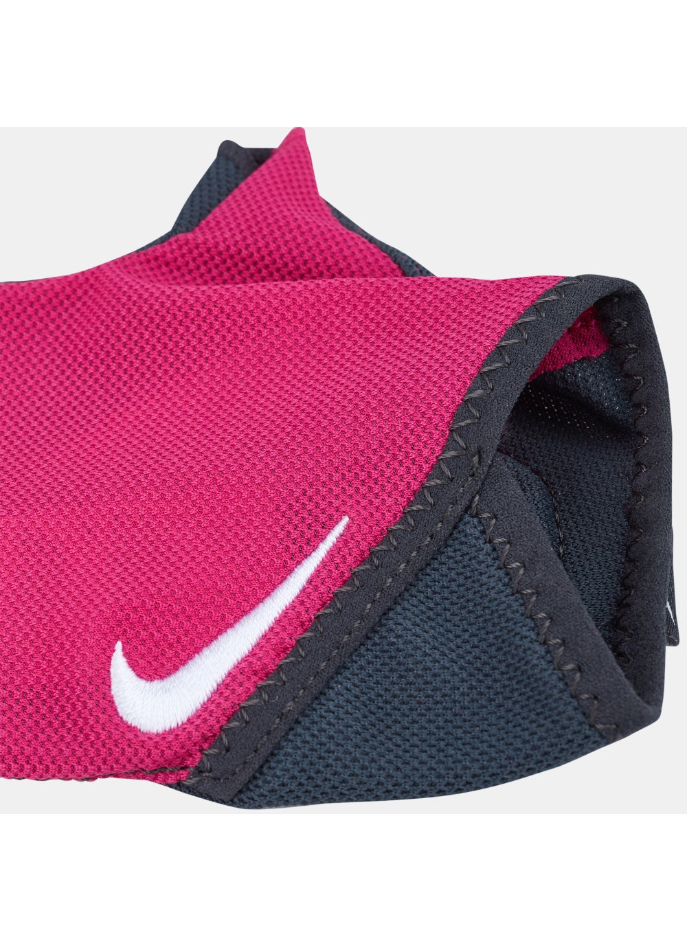 buy-nike-women-s-gym-essential-training-gloves_bf5