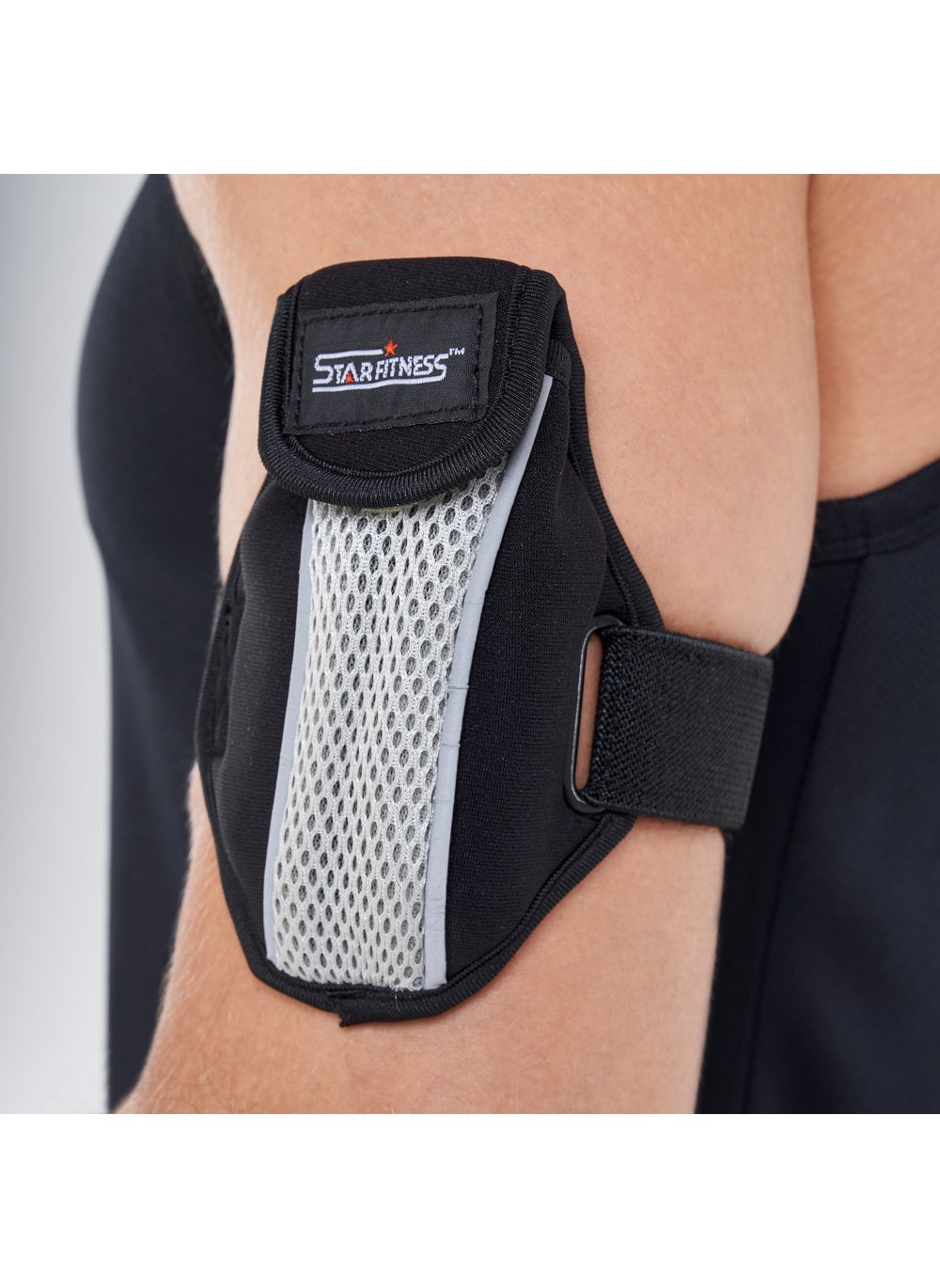 buy-body-sculpture-arm-wallet_016