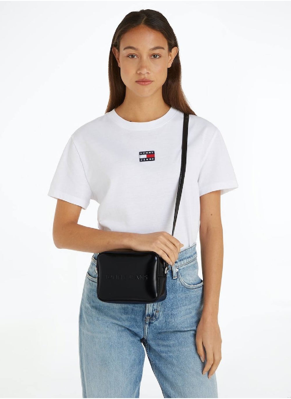 buy-tommy-jeans-essential-crossover-camera-bag_5q1