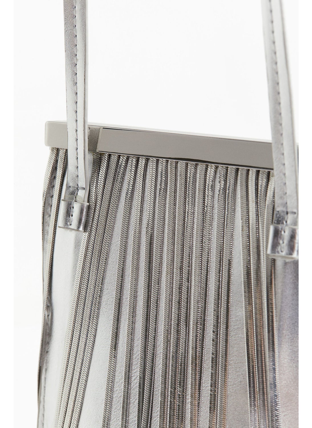 buy-h-m-chain-detail-phone-bag_dt5