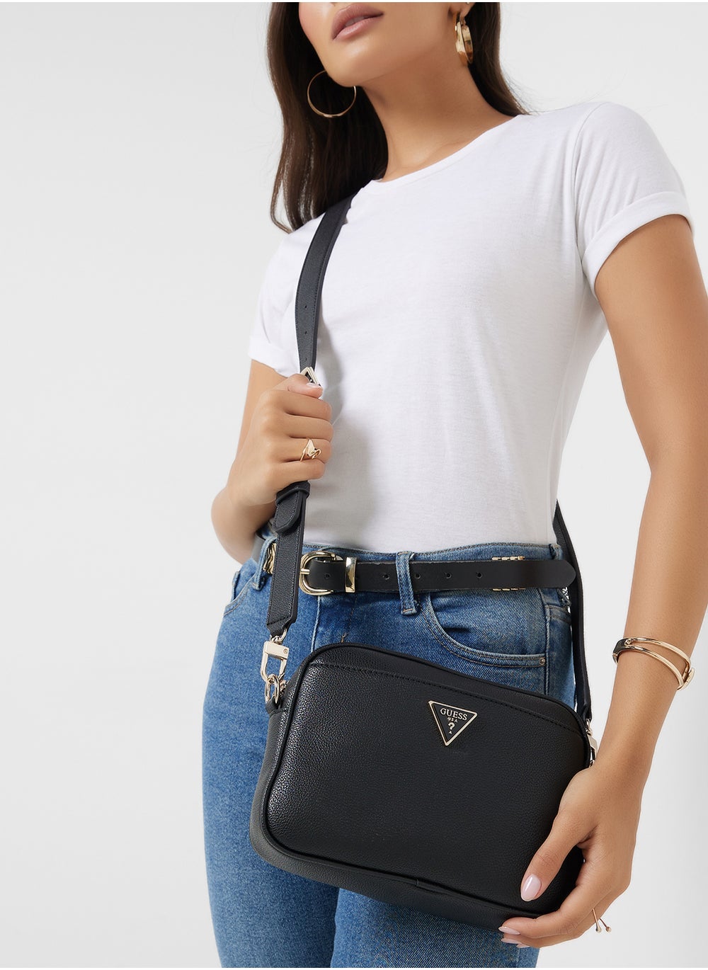 buy-guess-meridian-camera-bag_e7e