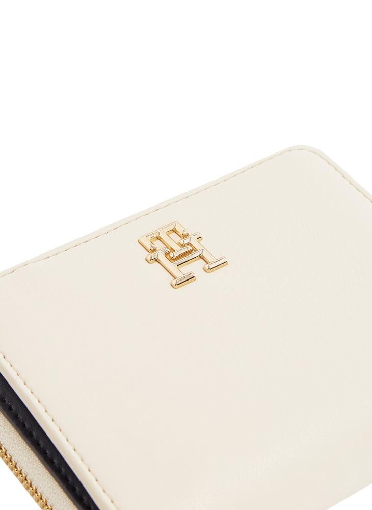 buy-tommy-hilfiger-medium-zip-wallet_27y